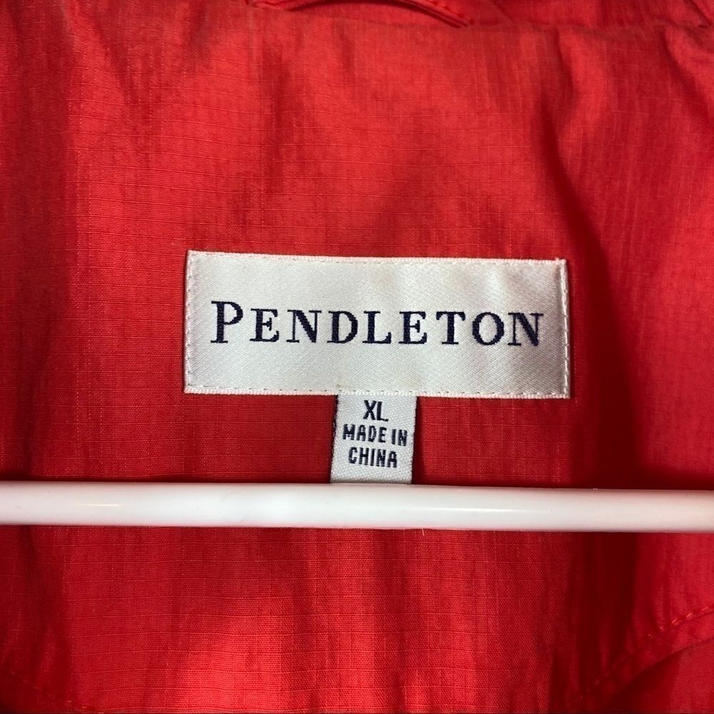 Pendleton Red rain jacket lined - Picture 3 of 7